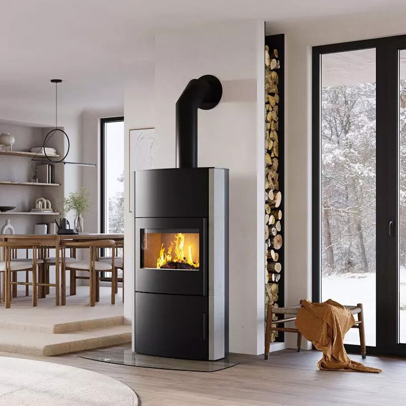 Kaminofen Cera Genius mit Betonverkleidung, offenem Holzfach – in drei Farben, 7 kW