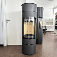 Ausstellungsst&uuml;ck Kaminofen Novaline Aria 6 kW &ndash; drehbar mit Speicheroption