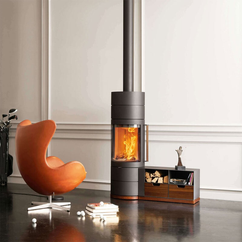 Kaminofen Austroflamm Lux 7 kW Stahl mit Holzapplikationen